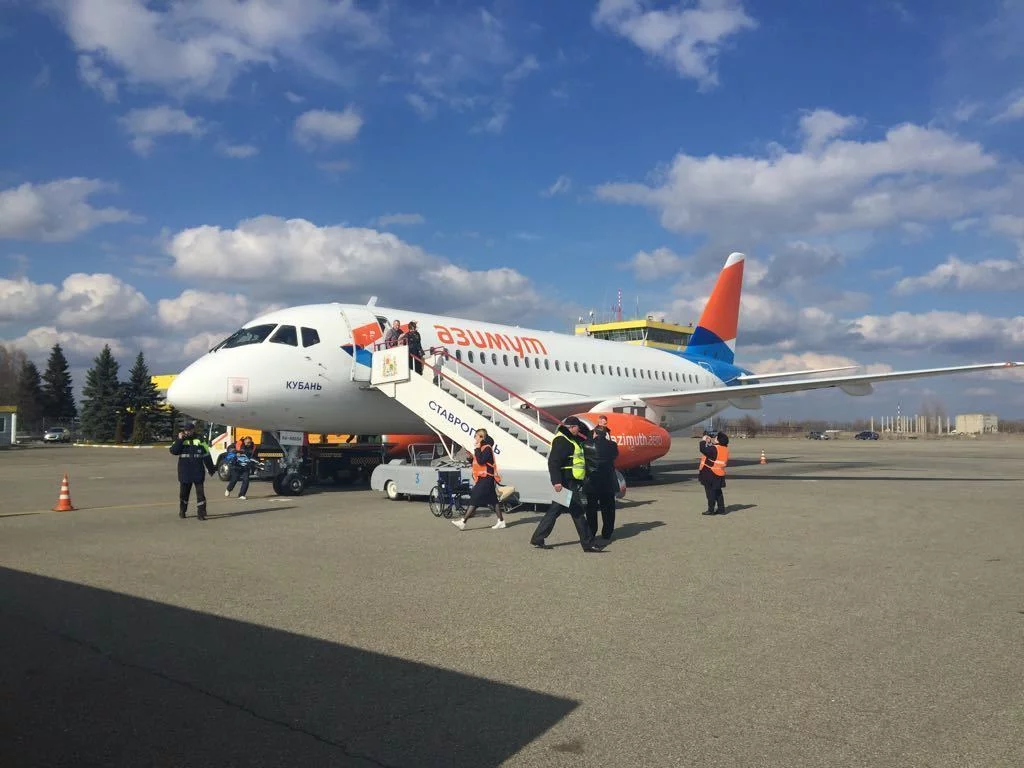 Авиакомпания Азимут выполнила первые рейсы – из Санкт-Петербурга в Ставрополь, из Краснодара в Уфу